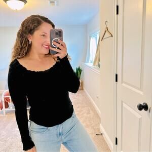 Almina Concept Black Ribbed Top Medium